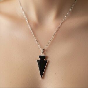Elegant Black and Silver Pendant Necklace